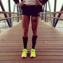 nogi piękne :)czy poprzez s...