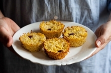 MUFFINKI Z KASZY JAGLANEJ Z JABŁKIEM I ŻURAWINĄ