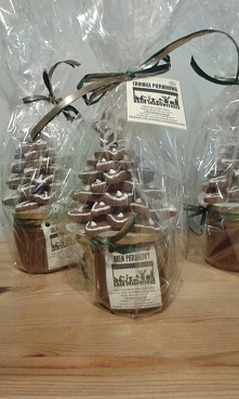 Ruszamy z ofertą na smaczne prezenty Świąteczne Kramu Smakowitości, producenta ekologicznych i zdrowych specjałów, wytwarzanych w tradycyjny sposób bez używania konserwantów, wy...