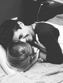 "Nie wiem juz nic , gubię sie cały czas gdzieś tracę wyobraźnię. Pomóż mi wstać .." :'(