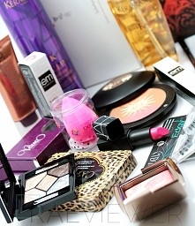 Kobietki, znacie Lovely Boxa? :)
Mi się udało w tym miesiącu i takie cudeńka przyszły! <3
Link do konkursu w komentarzu :)