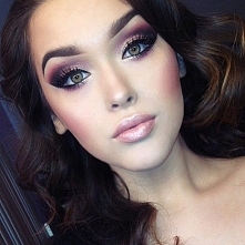 Makijaże wieczorowe, oczy niebieskie, zielone, brązowe >>