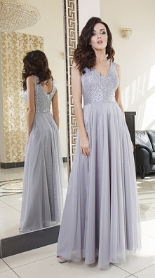 Sukienki na Sylwestra, które kupisz w internecie! [GALERIA]
Link w komentarzu