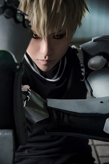 One Punch Man: Genos Cosplay