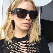 Jak spać w mokrych włosach,...