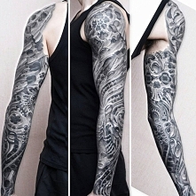 wytatuowana cała ręka