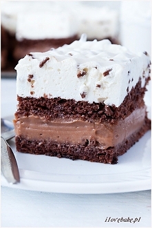 Ciasto czekoladowe z kremem...