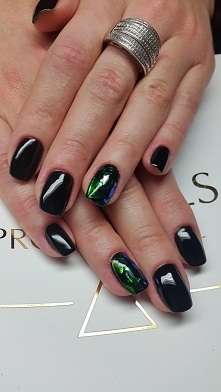 Szklane paznokcie.

Sylwestrowy hit od SPN Nails.

Nails by Ilona, SPN Nails, Beautica