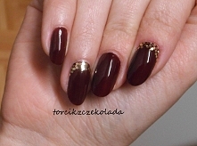 klasyka, w rzeczywistości kolor wygląda inaczej, jak czerwone wino :)