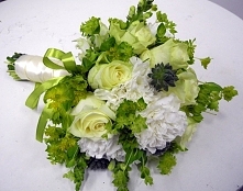 bukiet ślubny zielono biały
