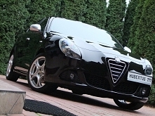 Dziewczyny obalamy mity !!! :) Która jara się motoryzacją ? :) <3