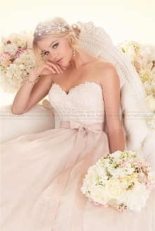 Essense of Australia Wedding Dress Style D1702