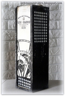 Pudełko na wino lub inny ulubiony trunek. Idealne na prezent dla mężczyzny nie tylko na Walentynki. Ręcznie ozdobione, możliwość modyfikacji, dodania wewnątrz dedykacji, życzeń ...