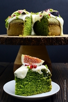 CIASTO ZE SZPINAKIEM I KREM...