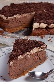 sernik czekoladowo-orzechowy