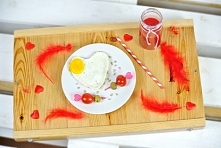 Pomysły na Walentynkowe przekąski desery i dania