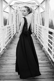 Własnoręcznie szyta sukienka studniówkowa. Więcej zdjęć po kliknięciu.