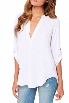 luźna letnia bluzeczka z podwijanym rękawem i dekoltem V, możesz kupić na NOSHAME.PL :)