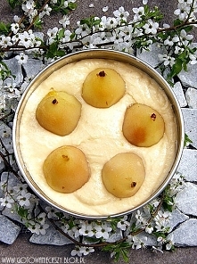 Ciasto migdałowe z gruszkami