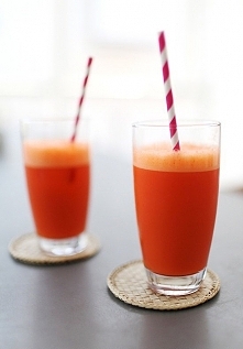 Koktajl marchwiowy~porządna dawka witamin pycha! :)