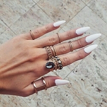 białe migdały + pierścionki