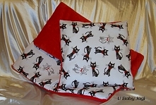 Komplecik do wózka
1. Poszewka na poduszkę 40 x 40 cm
2. Wkład do poduszki
3. Ocieplana kołderka 60 x 80 cm
Materiał: bawełna, shaggi
Cena - 70 złotych