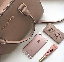 PRACA -> Współpracuję z firmą Oriflame i szukam kilku osób do promowania sklepu internetowego z kosmetykami i suplementami diety. Od razu zaznaczę, że szukam osób na stanowis...