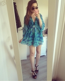 sprzedam sukienke plażowa