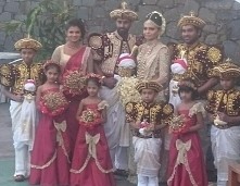 tradycyjnie stroje ślubne w...