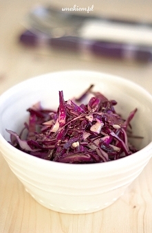 Surówka z czerwonej kapusty