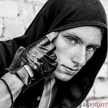 Własne. Po więcej zapraszamy na fb: /ak94shoot