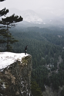 "Masz rację, że los pilnuje nas wszystkich, żeby nam nie było za dobrze, ale przecież myśmy nie mieli takiego nadzwyczajnego życia i należy nam się cały zapas szczęścia, wi...