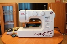 Jeeest! :D 
Muszę się wam pochwalić. Wczoraj przyszła do mnie moja długo wyczekiwana maszyna :D ale będzie szyyycie ;)