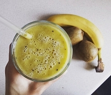 smoothie: sok pomarańczowy,...