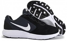 NIKE REVOLUTION 3 <3