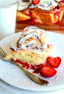 Bułeczki drożdżowe z truska...