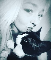 albo chcesz mieć kota albo chcesz mieć selfie... ewentualnie selfie z kotem... nigdy bez. 

moja ukochana córeczka rośnie jak na drożdżach <3