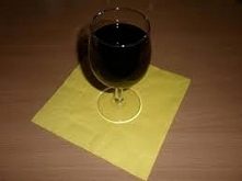 Nalewka jeżynowa

Składniki

jeżyny czarne 1 kg
cukier 75 dag
wódka 1 litr

Przygotowanie

Jeżyny przebrać, zasypać cukrem i odstawić na 12 godzin. Następnie wlać alkohol zamkną...