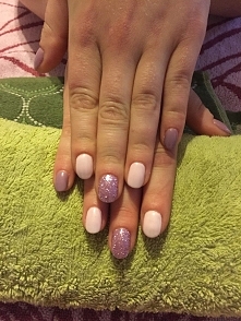 nails