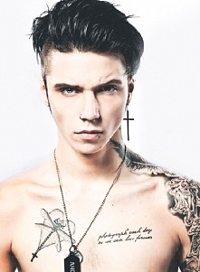 Andy :3