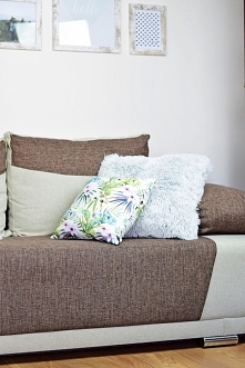 Podczas remontu stanęłam przed wyborem nowych dodatków. Głównym elementem dekoracyjnym stały się poduszki. Po kliknięciu w zdjęcie home decor haul z ostatnich tygodni :)