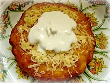 Langosz, lángos - placek wę...