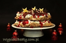 Bezowy torcik z żurawiną - Wypieki Beaty