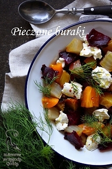 Pieczone kolorowe buraki