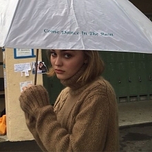 Śliczna Lily Rose Depp