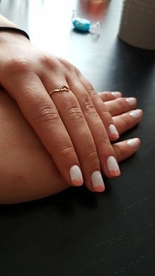 paznokcie hybrydowe- moje pierwsze ombre :)