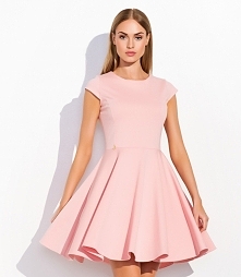 Cudowna rozkloszowana sukienka model M296. Kliknij w zdjęcie i przejdź do sklepu. Zapraszamy e-stil.pl