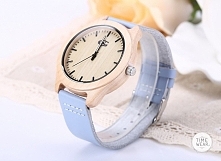 Piękny drewniany zegarek