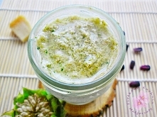 Pesto z surowego brokuła