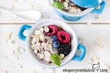 Owsianka z nasionami chia i owocami na śniadanie / Overnight Oats with Chia seeds and fruits